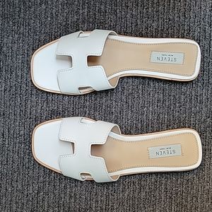 Steve Madden Hadyn white leather sandals